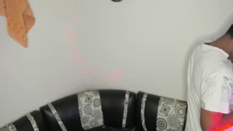 Snapshot of juanbigcock21cm chatting on 22, 4, 2026 juan jose online show from 22, 4, 2026