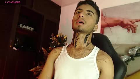 Snapshot of juancamilo_66 chatting on 5, 12, 2024 Juan online show from 5, 12, 2024