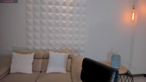 Juanita Clay online show from 9, 12, 2024