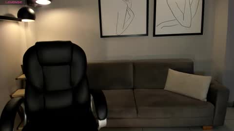 Juanita Clay online show from 1, 12, 2025