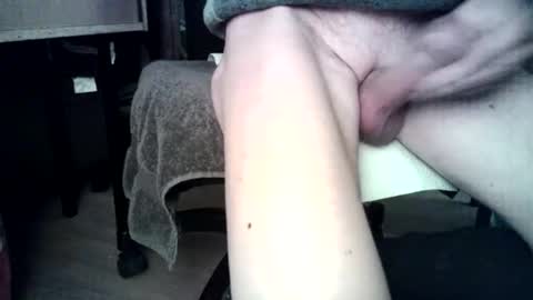 Snapshot of juanitou chatting on 18, 11, 2025 frenchchouchou online show from 18, 11, 2025