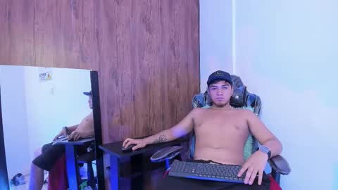 Snapshot of juanmechanic chatting on 12, 10, 2025 JUAN online show from 12, 10, 2025