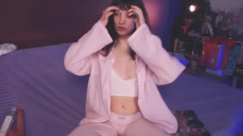 Snapshot of juby_yubi chatting on 28, 1, 2025 Arina online show from 28, 1, 2025