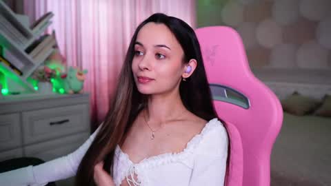 Angelina online show from 7, 6, 2026