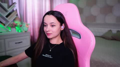 Angelina online show from 18, 6, 2026