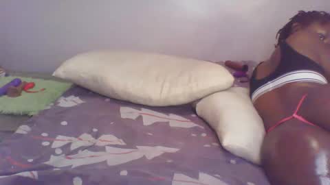 Snapshot of juicy_assgamma chatting on 30, 9, 2025 juicyass online show from 30, 9, 2025