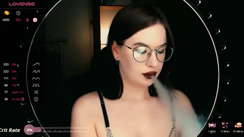 Snapshot of juicy_burrito chatting on 11, 11, 2025 Bella online show from 11, 11, 2025