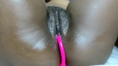 pretty online show from 7, 4, 2026