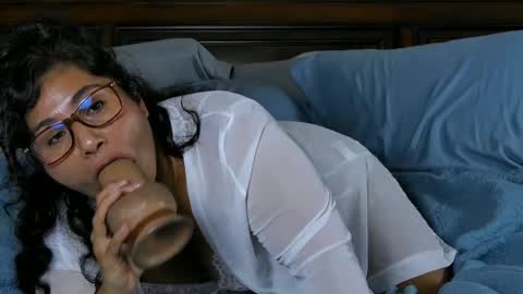 Juicy Teacher online show from 30, 9, 2025