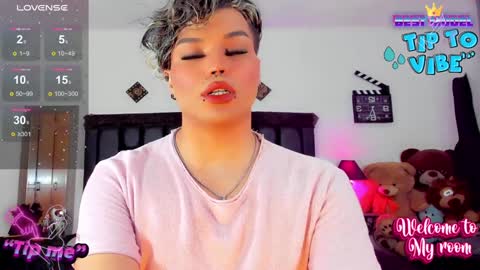 Snapshot of jujubee_lander chatting on 12, 12, 2024 Jujubee online show from 12, 12, 2024