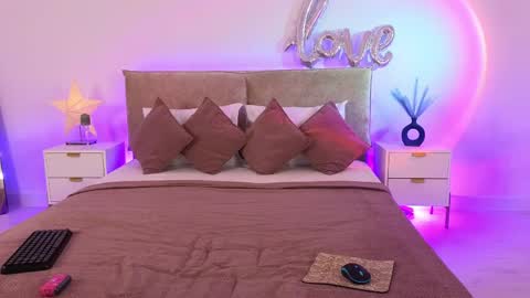 Jules Nightt online show from 1, 4, 2026