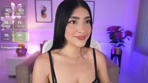 Snapshot of julesbennet chatting on 9, 9, 2025 Jules Bennett online show from 9, 9, 2025