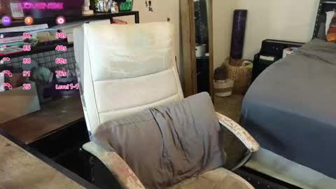 Snapshot of julesssnextdoor chatting on 21, 9, 2025 Julesss online show from 21, 9, 2025