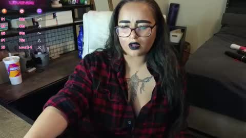 Snapshot of julesssnextdoor chatting on 6, 10, 2025 Julesss online show from 6, 10, 2025