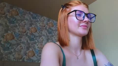 Snapshot of juli_ginger chatting on 15, 7, 2026 Julia online show from 15, 7, 2026