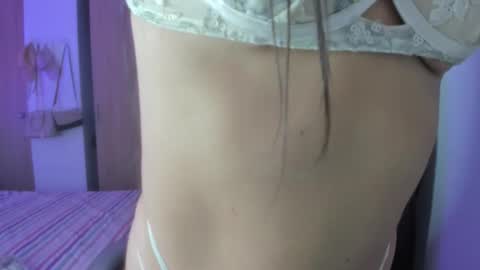 Snapshot of juli_santos_22 chatting on 21, 4, 2026 juli_santos_22 online show from 21, 4, 2026
