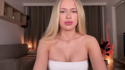 Snapshot of julia_rle chatting on 16, 9, 2025 Julia R Le online show from 16, 9, 2025