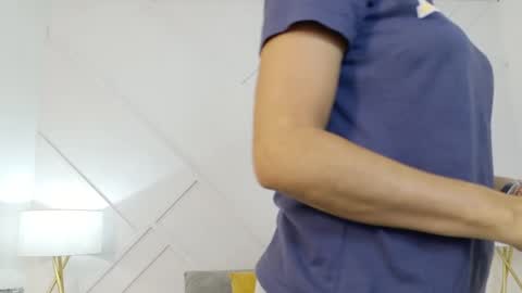 juliabadlee online show from 25, 5, 2026