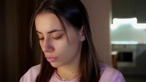 Molly online show from 1, 3, 2026