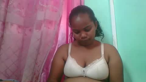 juliah02 online show from 24, 1, 2025