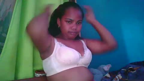 juliah02 online show from 3, 2, 2025