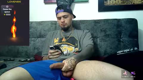 Snapshot of julian_tattoo chatting on 11, 10, 2025 Julian independent model online show from 11, 10, 2025