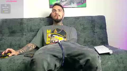 Julian independent model online show from 8, 7, 2026