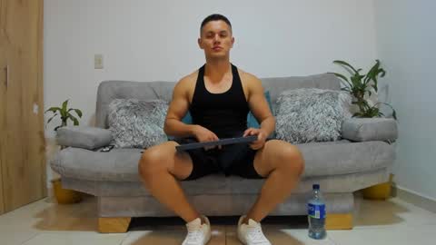 Snapshot of julian_wallace chatting on 18, 12, 2024 julian_wallace online show from 18, 12, 2024