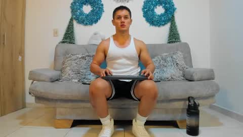 Snapshot of julian_wallace chatting on 31, 12, 2024 julian_wallace online show from 31, 12, 2024