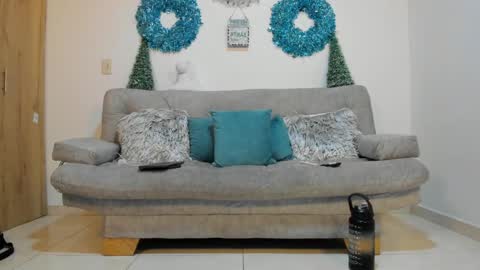 Snapshot of julian_wallace chatting on 5, 1, 2025 julian_wallace online show from 5, 1, 2025