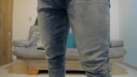 Snapshot of julian_wallace chatting on 9, 1, 2025 julian_wallace online show from 9, 1, 2025