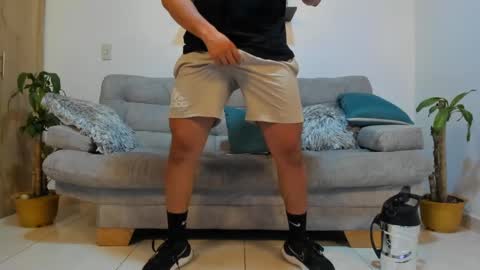 Snapshot of julian_wallace chatting on 20, 1, 2025 julian_wallace online show from 20, 1, 2025