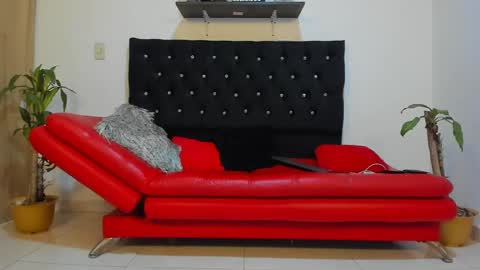 Snapshot of julian_wallace chatting on 17, 2, 2025 julian_wallace online show from 17, 2, 2025