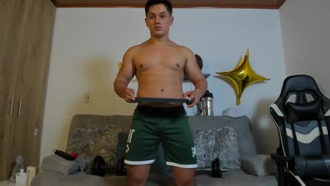 Snapshot of julian_wallace chatting on 18, 9, 2025 julian_wallace online show from 18, 9, 2025