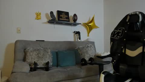 Snapshot of julian_wallace chatting on 11, 10, 2025 julian_wallace online show from 11, 10, 2025