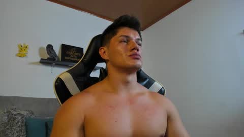 Snapshot of julian_wallace chatting on 22, 10, 2025 julian_wallace online show from 22, 10, 2025