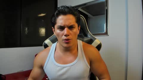 julian_wallace online show from 3, 2, 2026