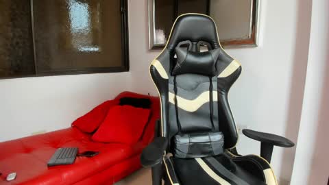 julian_wallace online show from 17, 3, 2026