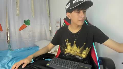 Julian online show from 15, 4, 2026