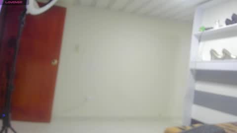 Snapshot of juliana__01 chatting on 19, 12, 2025 Juliana 01 online show from 19, 12, 2025