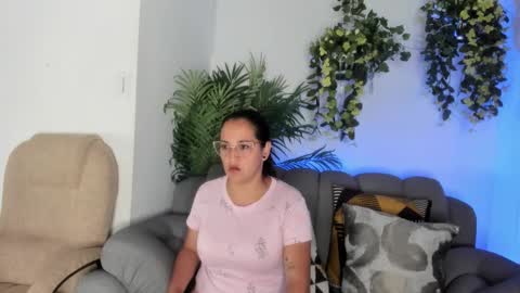 juliana_forero_ online show from 10, 10, 2025