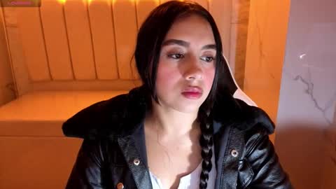 Snapshot of juliana_tx chatting on 22, 11, 2025 Online 2200 to 600 online show from 22, 11, 2025