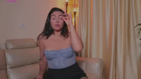 Juliana online show from 3, 7, 2026