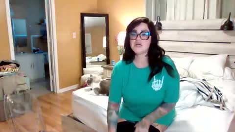 Snapshot of julianaxxxrose chatting on 4, 3, 2025 Texas Mamasita online show from 4, 3, 2025