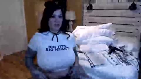 Snapshot of julianaxxxrose chatting on 6, 3, 2025 Texas Mamasita online show from 6, 3, 2025