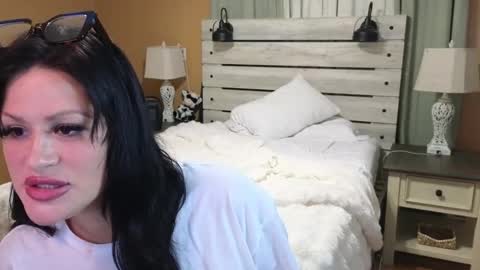 Texas Mamasita online show from 5, 12, 2025