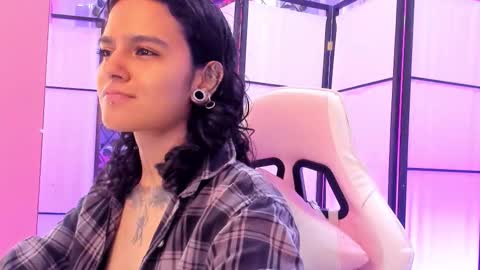 julianne_7 online show from 11, 2, 2026