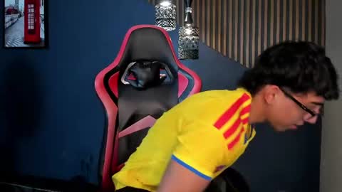 Julian online show from 23, 6, 2026
