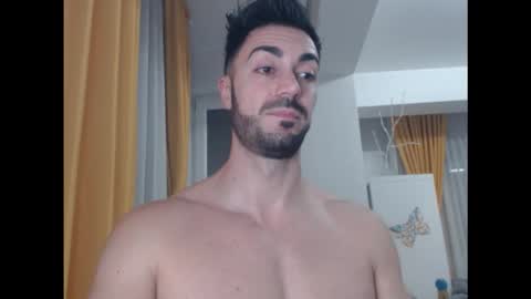 Snapshot of julianroyce chatting on 13, 11, 2025 JulianRoyce online show from 13, 11, 2025