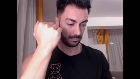 Snapshot of julianroyce chatting on 15, 11, 2025 JulianRoyce online show from 15, 11, 2025